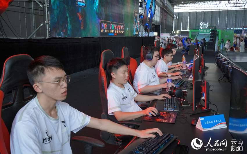 善于防守反 善于防守反